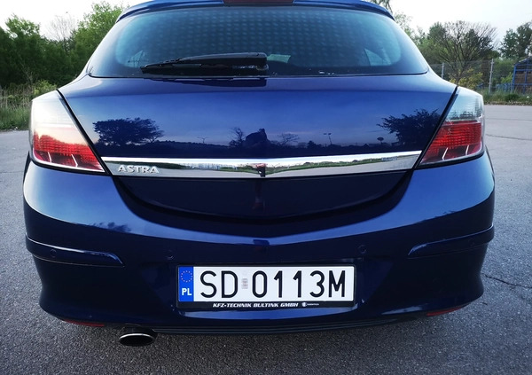 Opel Astra cena 14900 przebieg: 195000, rok produkcji 2009 z Brusy małe 254